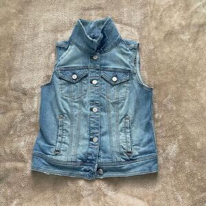 Pilcro and the Letterpress Women’s Denim Sleeveless Jacket